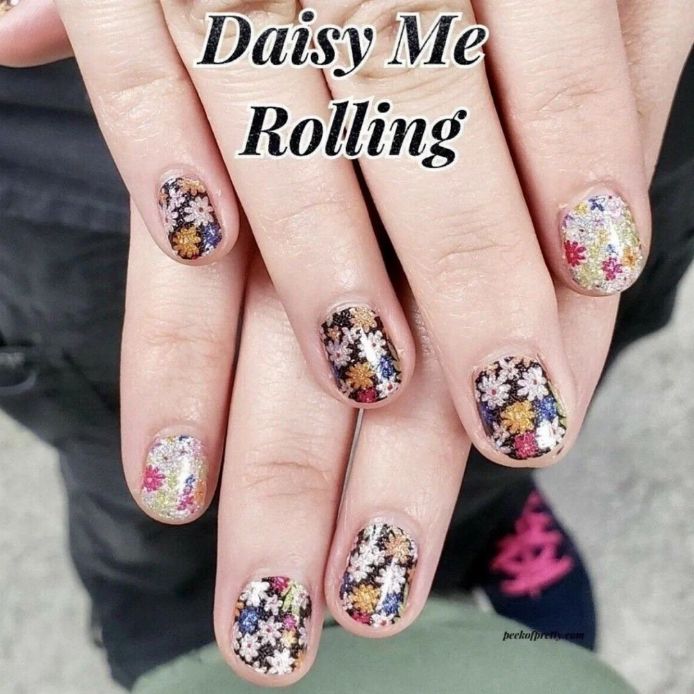 *Retired* Color Street: Daisy Me Rolling | Floral Black White Spring Pink Flower - Picture 1 of 13